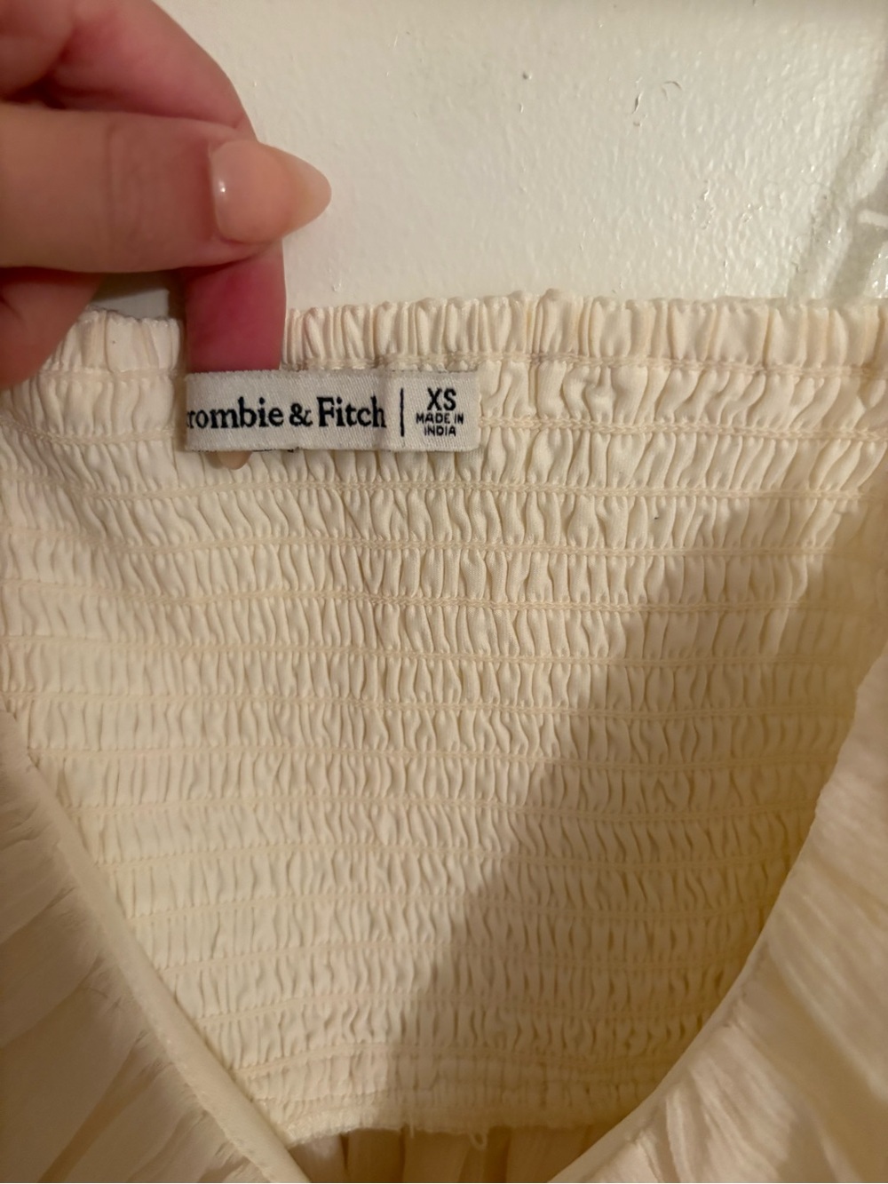 Abercrombie & Fitch Cream Spaghetti-Strap Chiffon Camisole - Picture 4 of 5